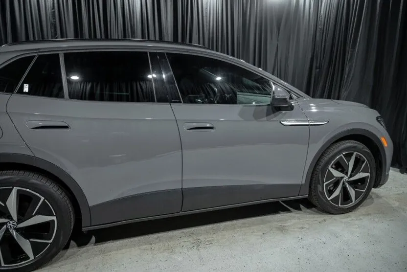 2023 Volkswagen ID.4 Pro S photo 1