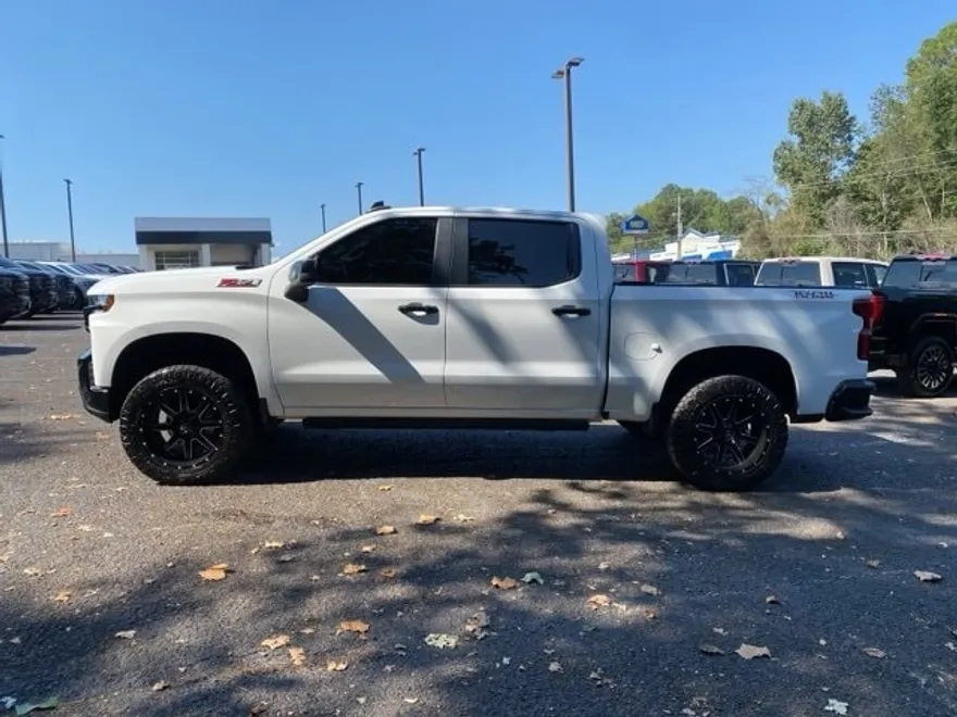 2022 Chevrolet Silverado 1500 LT Trail Boss photo 1