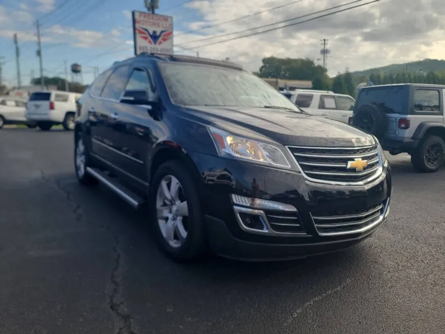 2016 Chevrolet Traverse LTZ photo 1