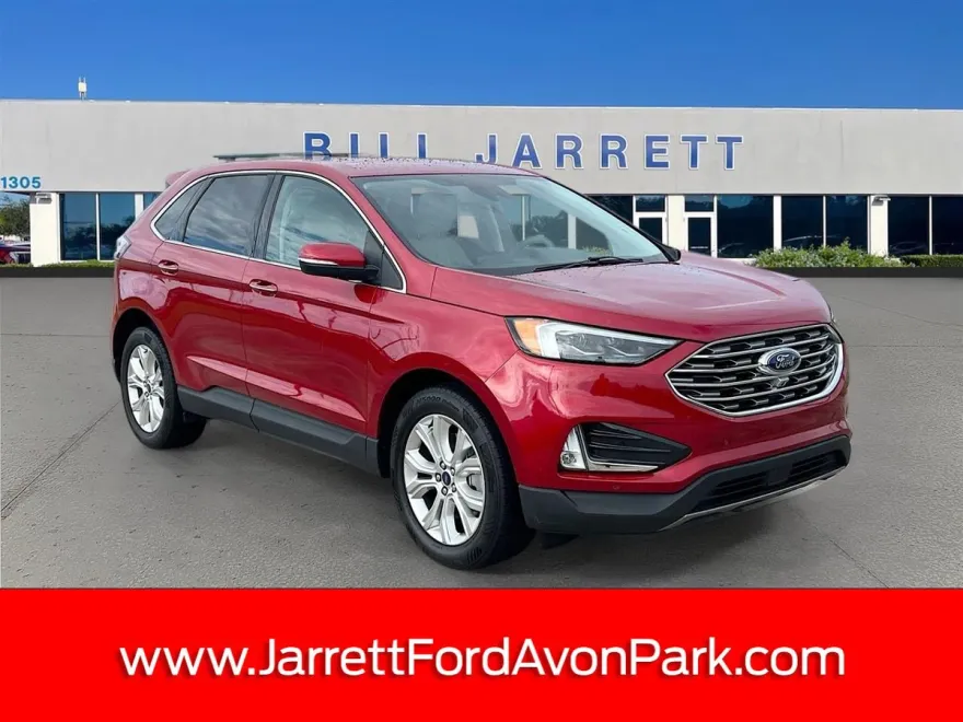 2022 Ford Edge Titanium photo 1