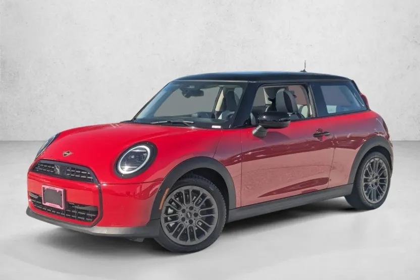 2025 Mini Cooper 2 Door Hardtop Signature photo 1