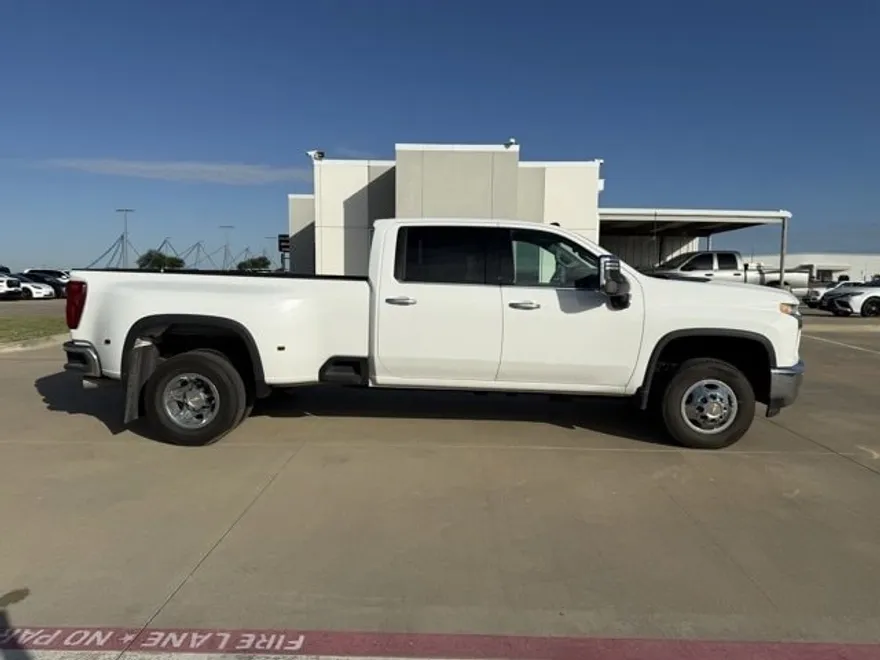 2021 Chevrolet Silverado 3500HD LTZ photo 1
