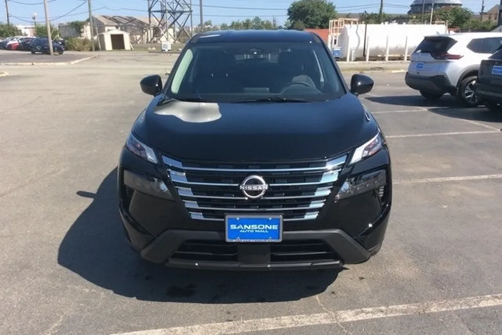 2026 Nissan Rogue SV photo 1