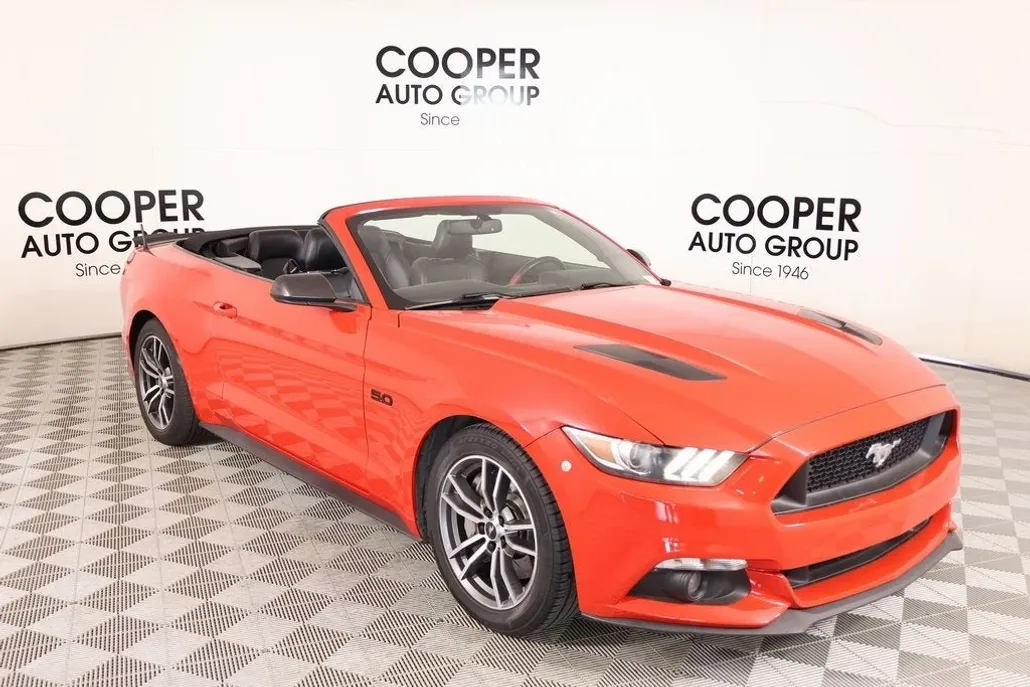 2017 Ford Mustang GT Premium photo 1