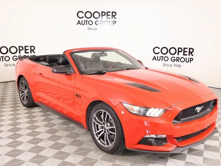 2017 Ford Mustang GT Premium photo 1