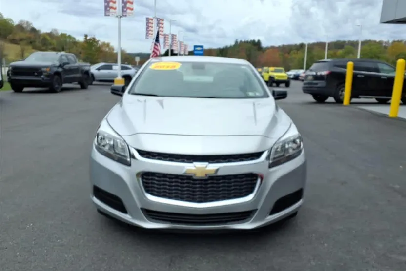 2015 Chevrolet Malibu LS photo 1