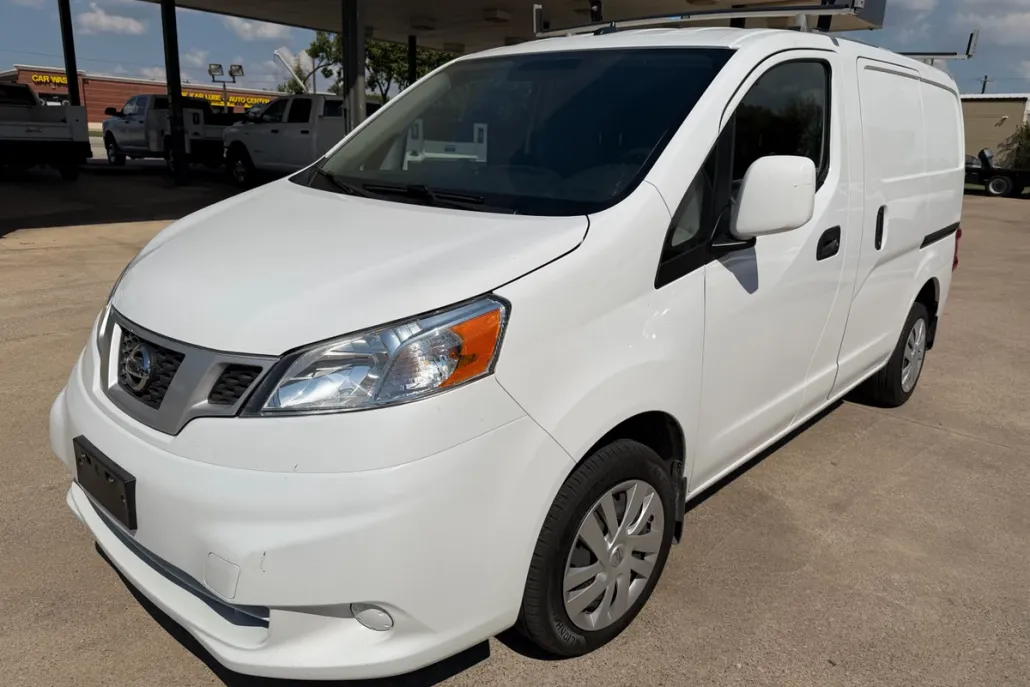 2021 Nissan NV200 SV photo 1