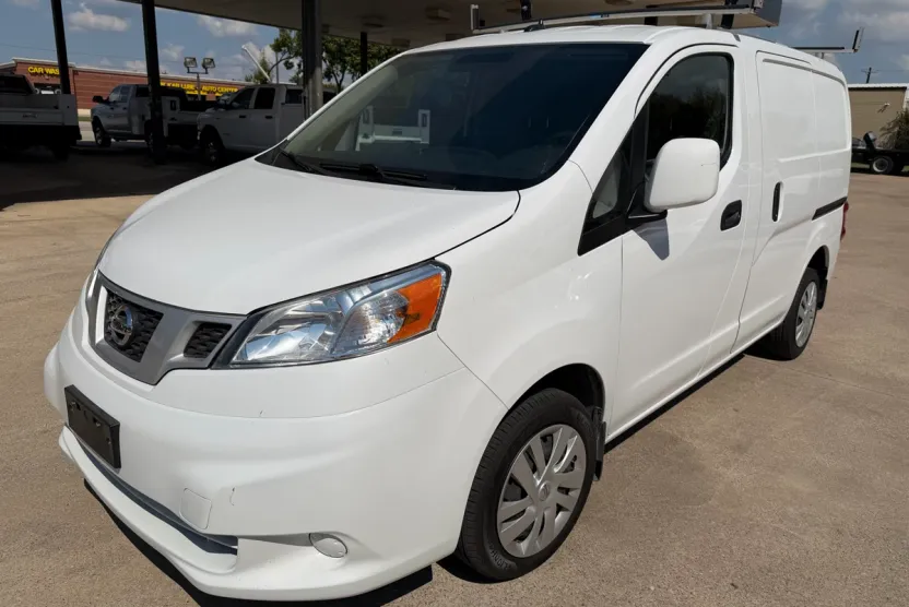 2021 Nissan NV200 SV photo 1