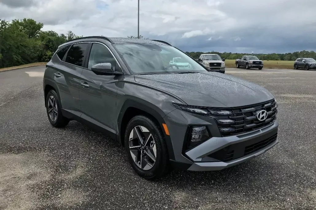 2025 Hyundai Tucson SEL photo 1
