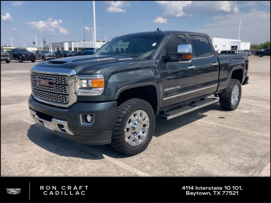 2018 Gmc Sierra 2500 HD Denali photo 1