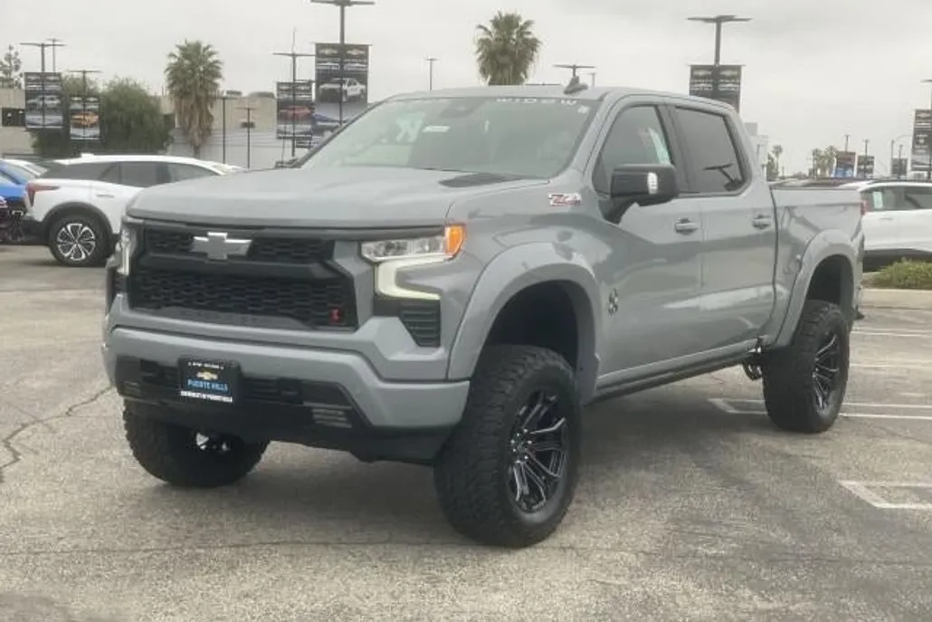 2025 Chevrolet Silverado 1500 RST photo 1
