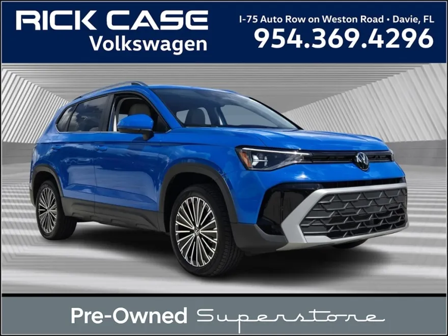 2025 Volkswagen Taos SE photo 1