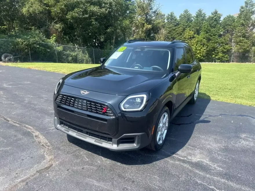 2025 Mini Countryman S ALL4 photo 1
