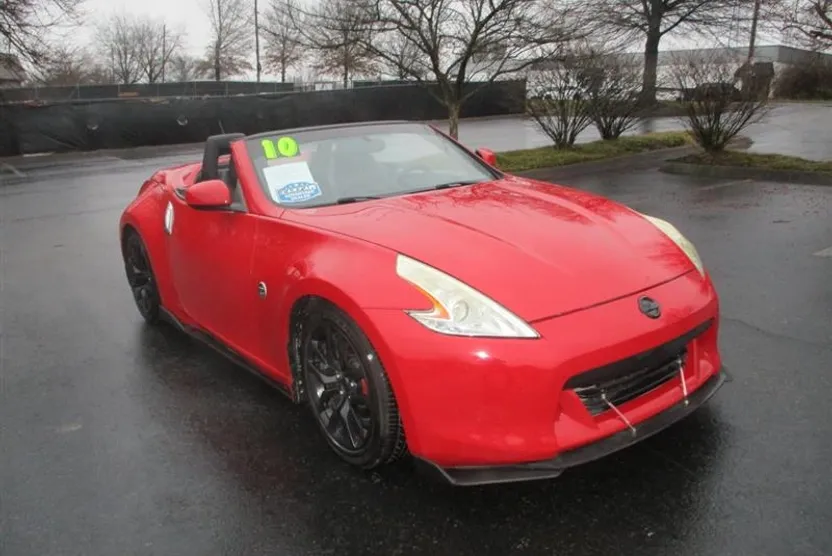 2010 Nissan 370Z Touring photo 1