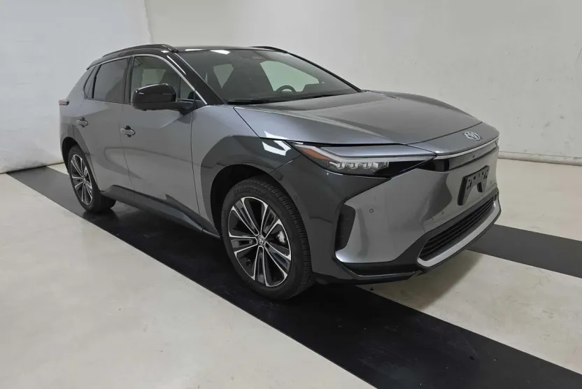 2025 Toyota bZ4X Limited photo 1