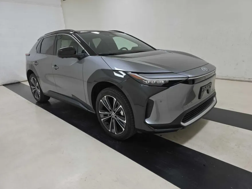 2025 Toyota bZ4X Limited photo 1
