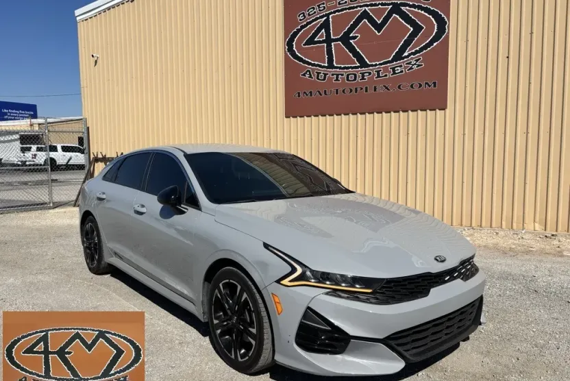 2021 Kia K5 GT-Line photo 1