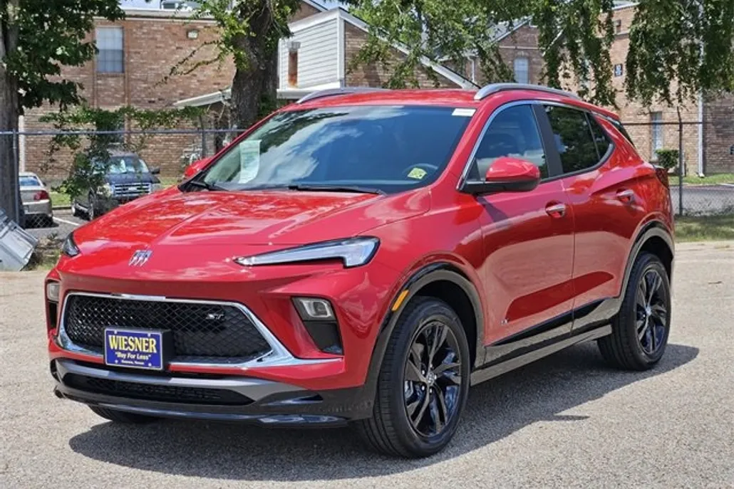 2026 Buick Encore GX Sport Touring photo 1