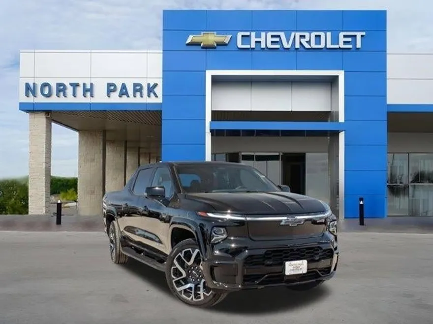 2024 Chevrolet Silverado EV RST photo 1