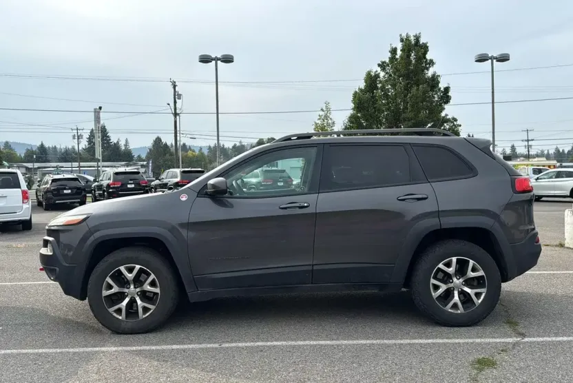 2015 Jeep Cherokee Trailhawk photo 1