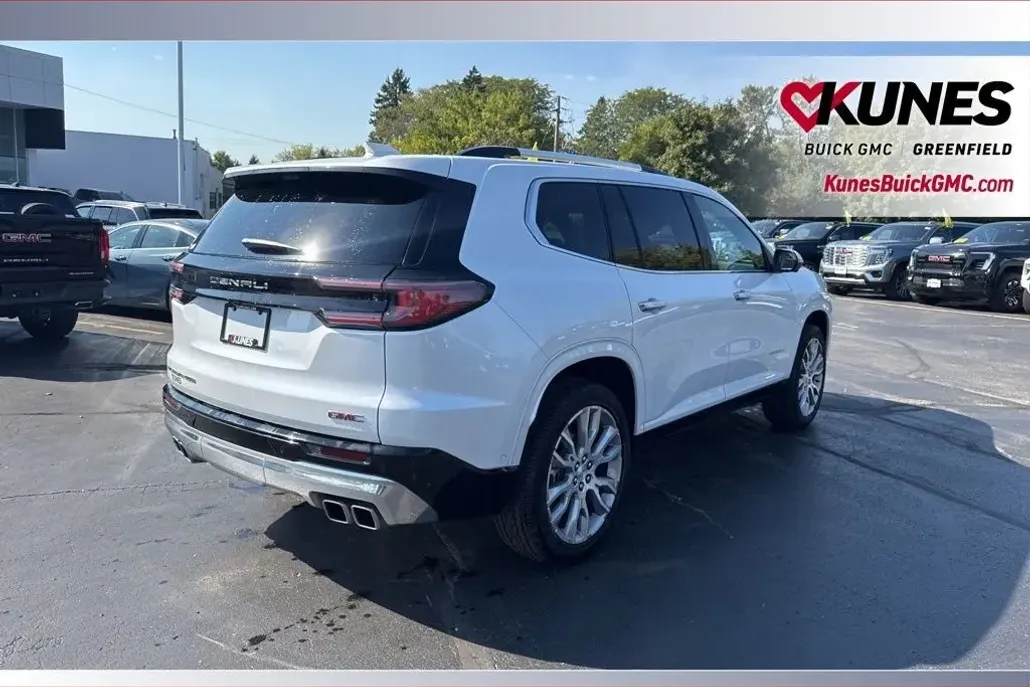2025 Gmc Acadia Denali photo 1