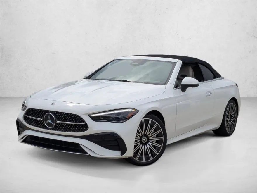 2024 Mercedes Benz CLE 4MATIC photo 1