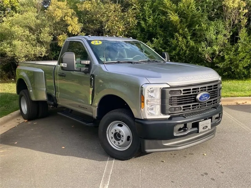 2024 Ford F-350 XL photo 1