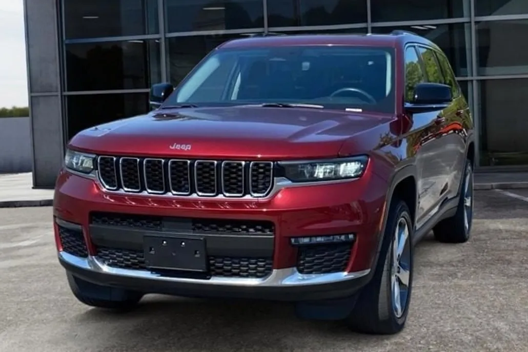 2022 Jeep Grand Cherokee Limited photo 1