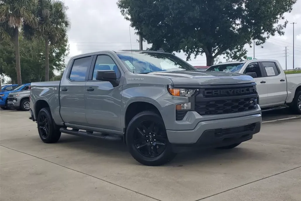 2024 Chevrolet Silverado 1500 Custom photo 1