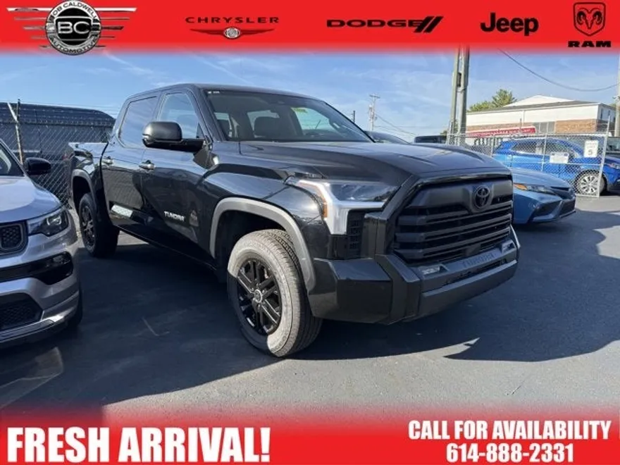 2024 Toyota Tundra SR5 photo 1