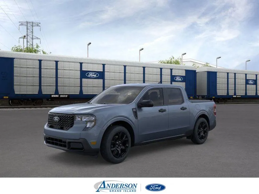 2025 Ford Maverick XLT photo 1
