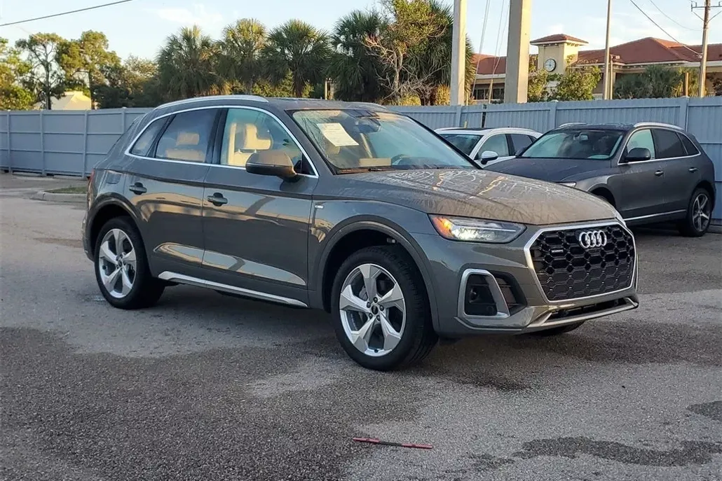 2025 Audi Q5 45 S line Premium Plus photo 1