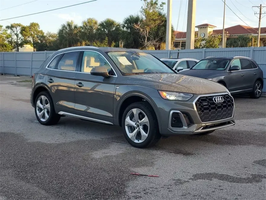2025 Audi Q5 45 S line Premium Plus photo 1