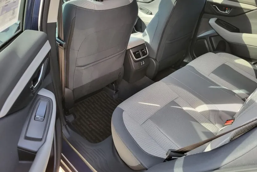2025 Subaru Outback Premium photo 1