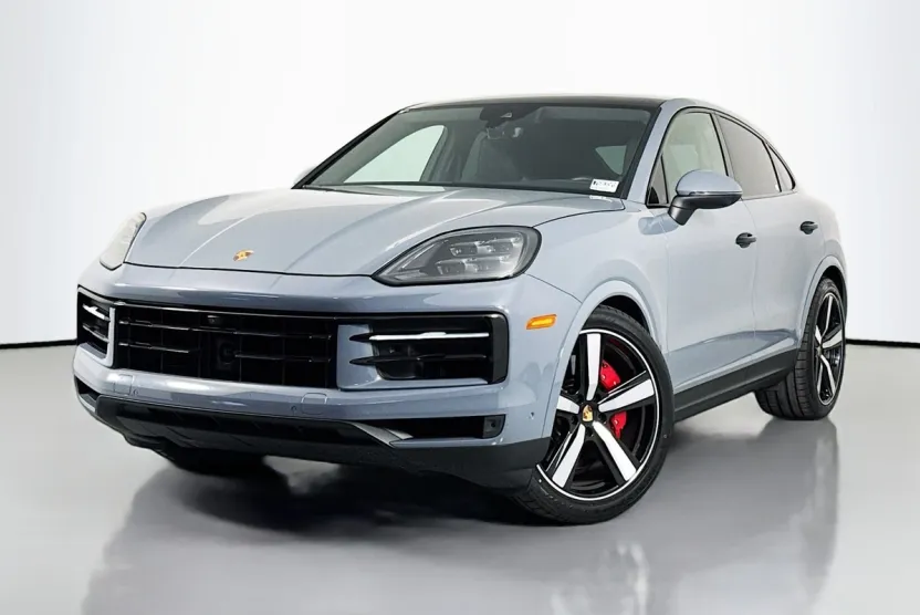 2024 Porsche Cayenne S Coupe photo 1