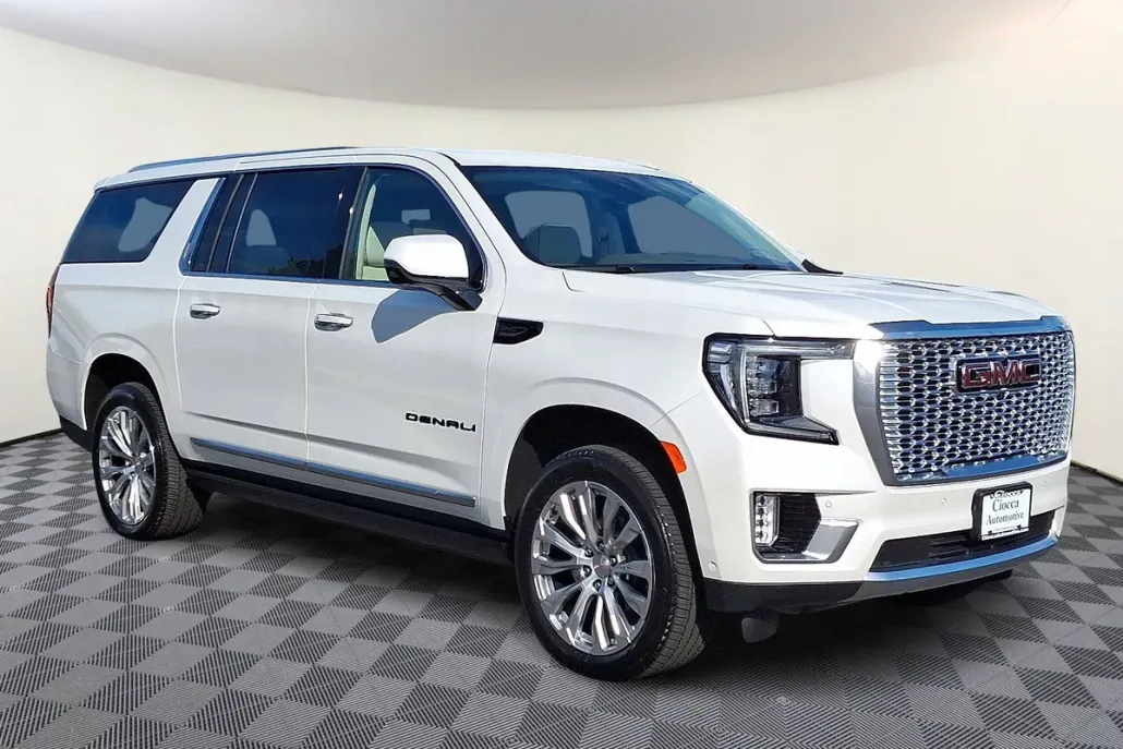 2024 Gmc Yukon XL Denali photo 1