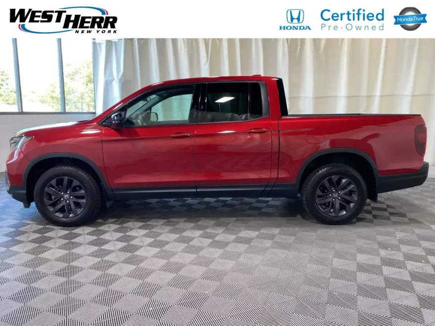 2023 Honda Ridgeline Sport photo 1
