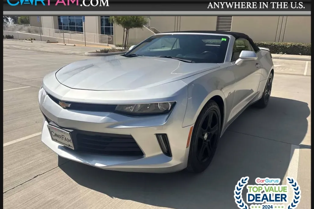2018 Chevrolet Camaro 1LT photo 1