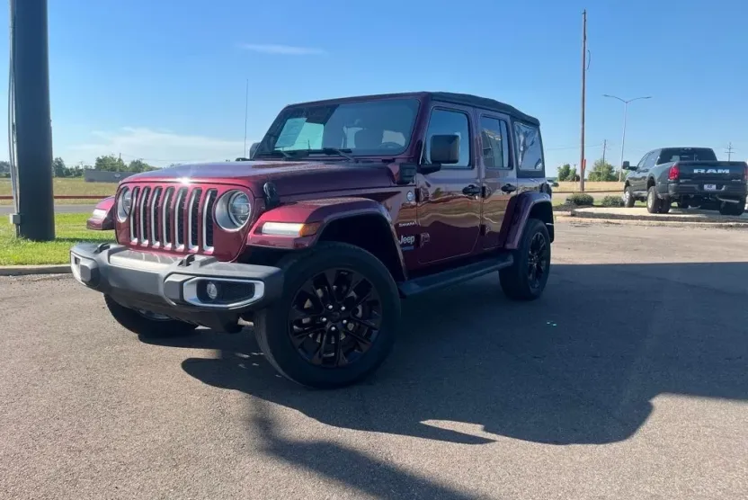 2021 Jeep Wrangler Unlimited Sahara 4xe photo 1