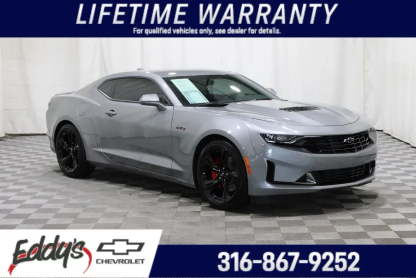 2024 Chevrolet Camaro LT1 photo 1