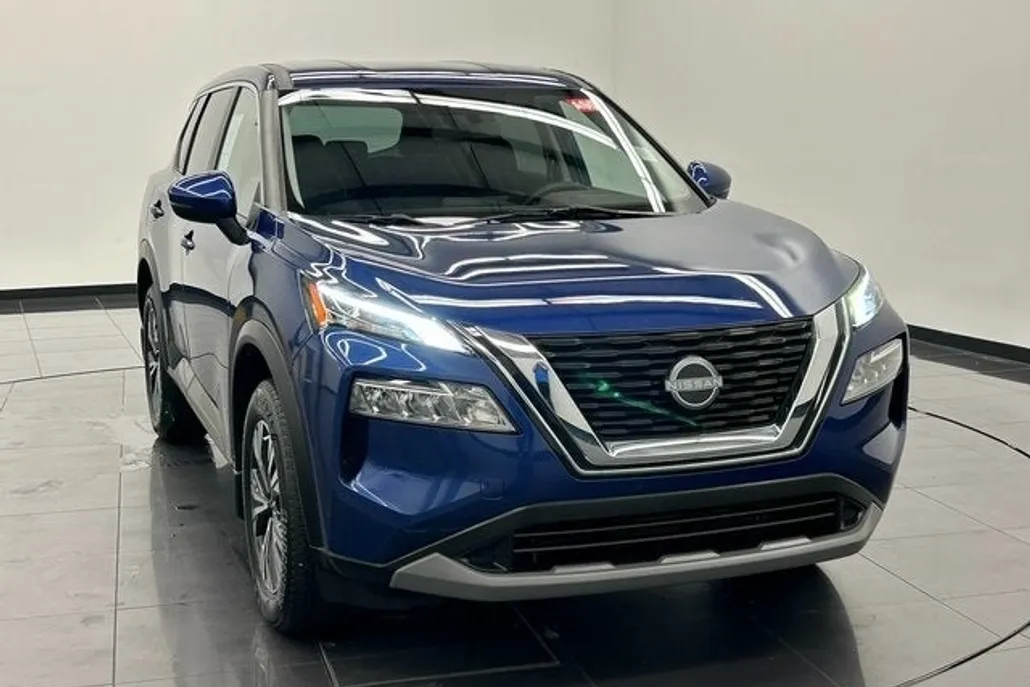 2023 Nissan Rogue SV photo 1