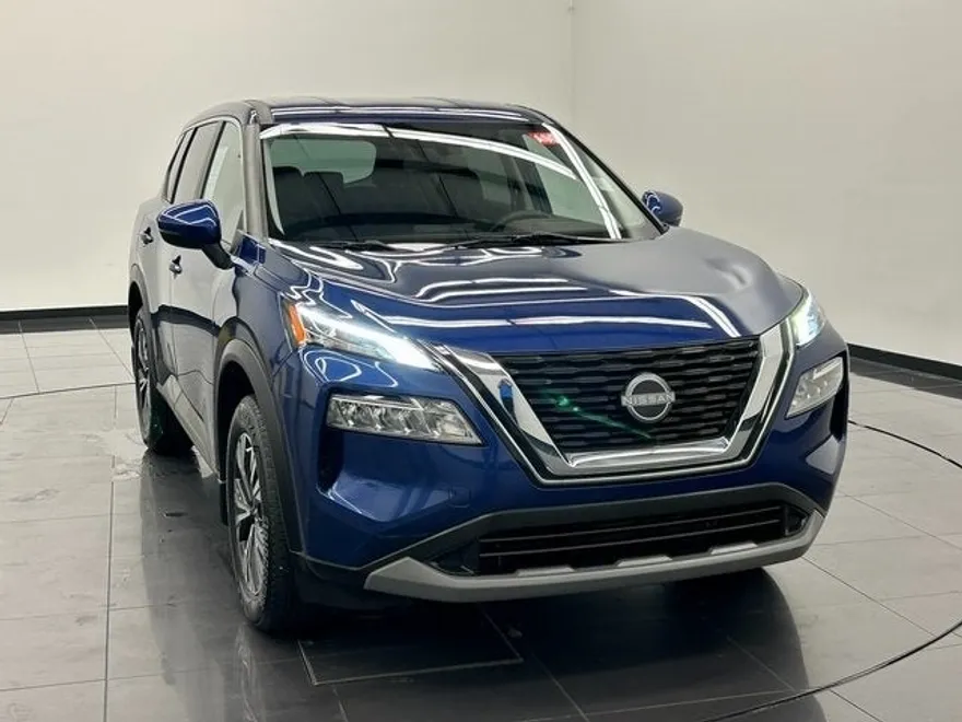 2023 Nissan Rogue SV photo 1