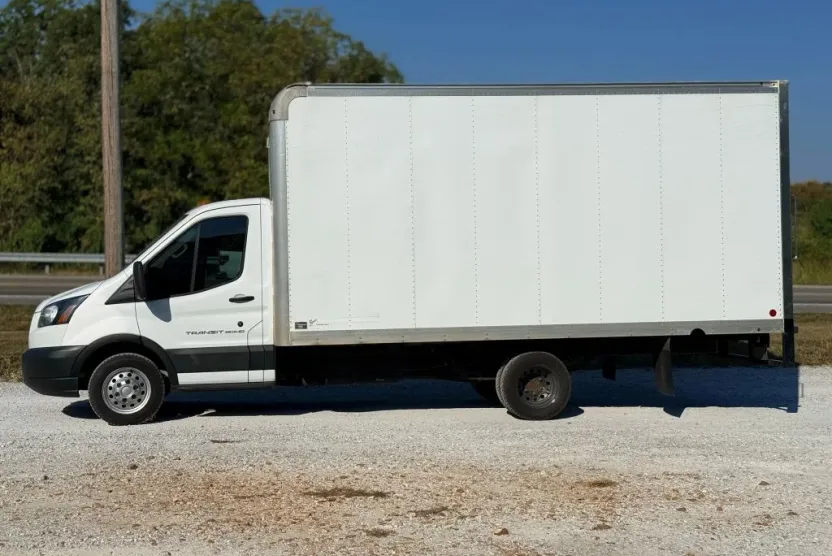 2019 Ford Transit Cutaway Van photo 1