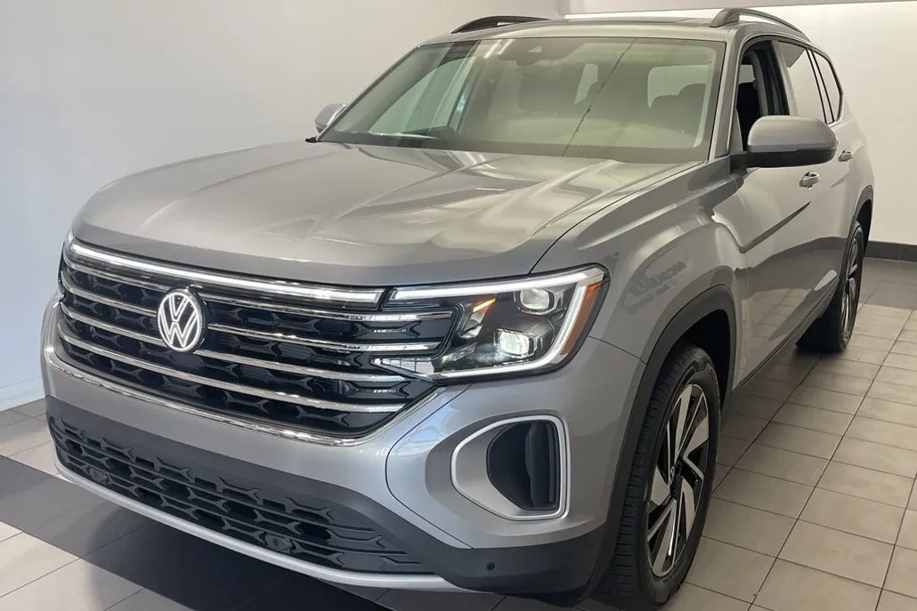 2026 Volkswagen Atlas SE Technology photo 1