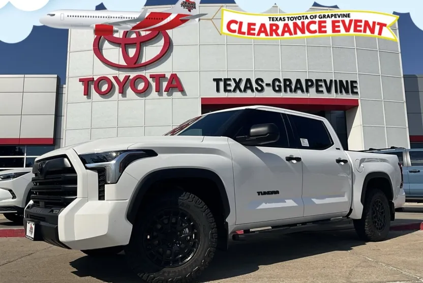 2026 Toyota Tundra SR5 CrewMax photo 1