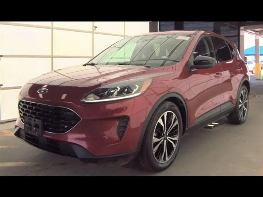 2021 Ford Escape SE photo 1