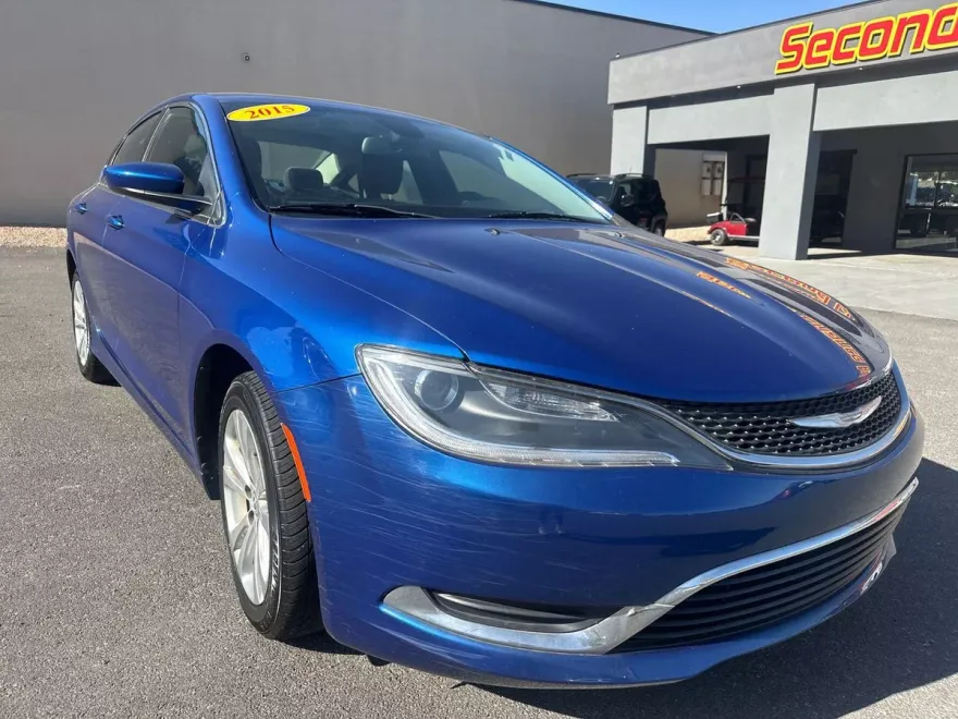 2015 Chrysler 200 Limited photo 1