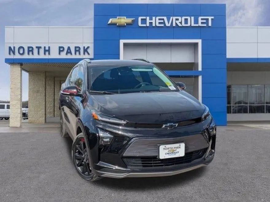 2023 Chevrolet Bolt EUV photo 1