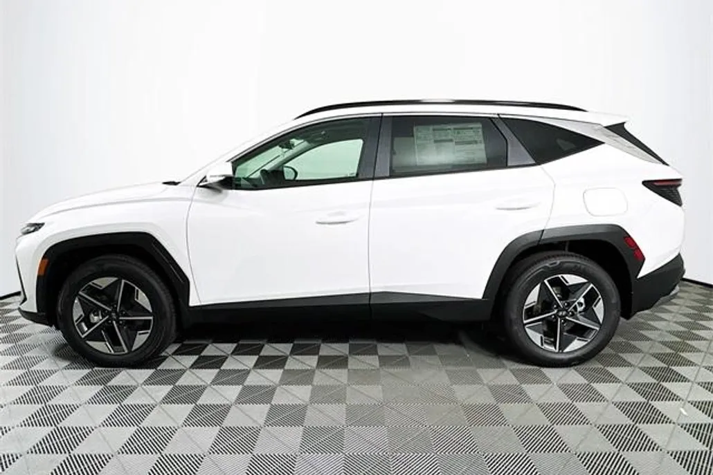 2025 Hyundai Tucson Hybrid SEL Convenience photo 1