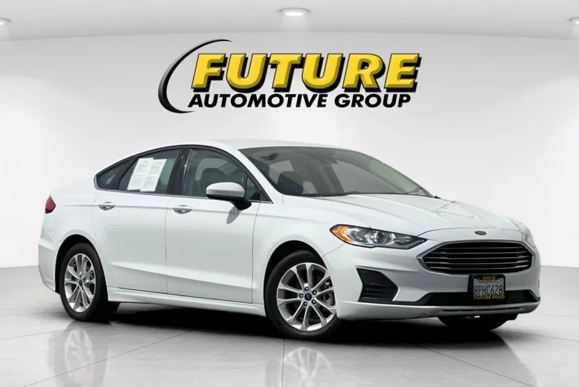 2020 Ford Fusion Hybrid SE photo 1